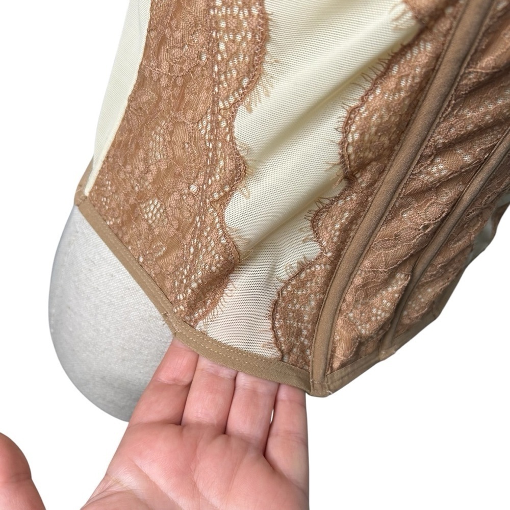 Urban Outfitters Out From Under Modern Love Corset in Neutral Tan Size Large - Picture 9 of 11